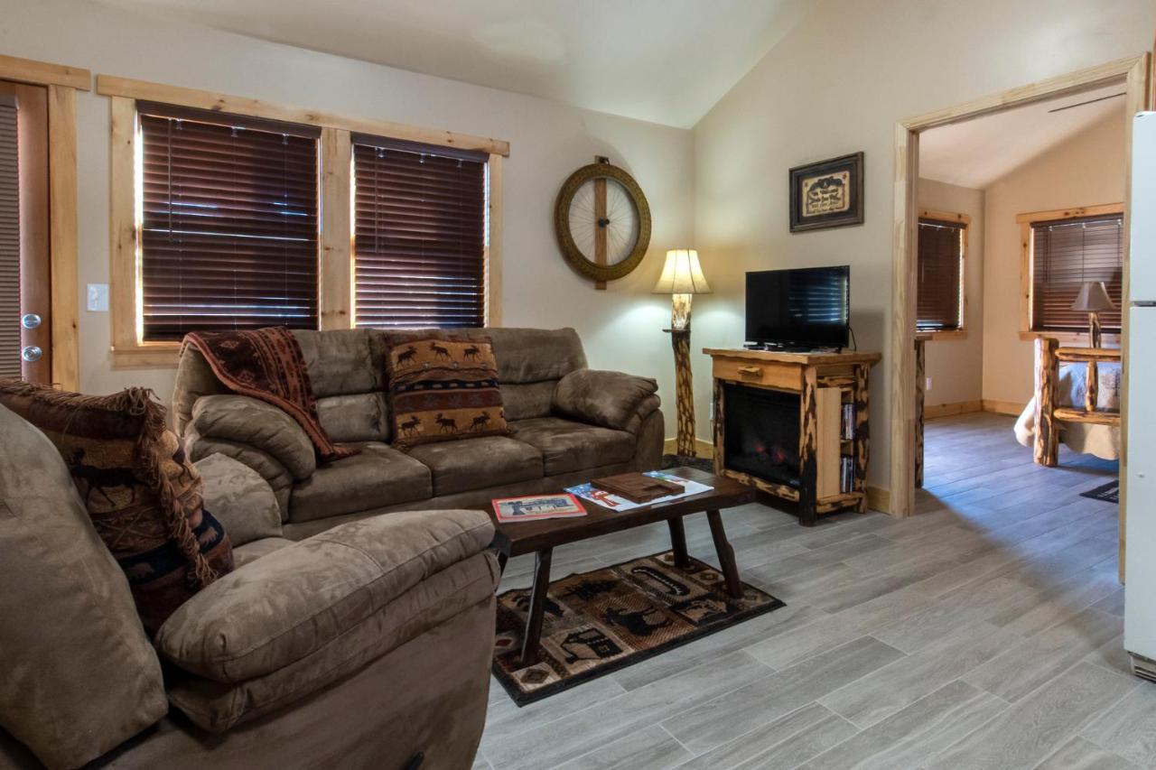 Calhoun House Inn & Suites Bryson City Exteriör bild